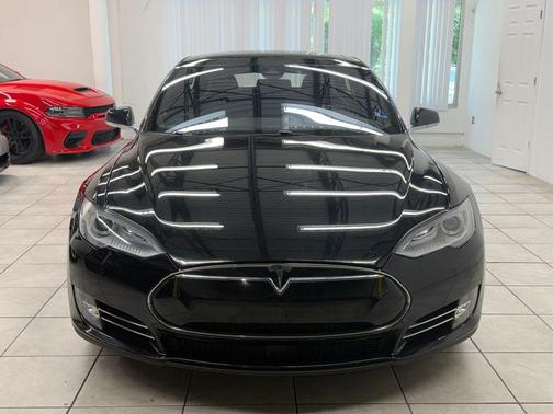 Black 2015 Tesla Model S 85D