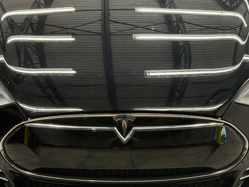 Black 2015 Tesla Model S 85D