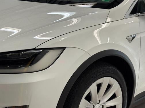 2018 Tesla Model X 75D
