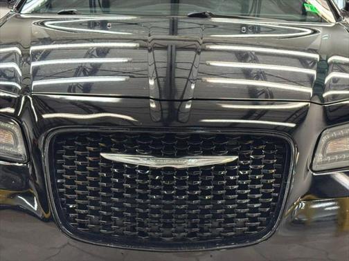 2019 Chrysler 300 S