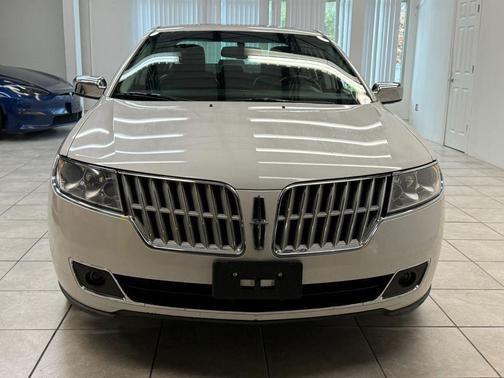 2010 Lincoln MKZ Base