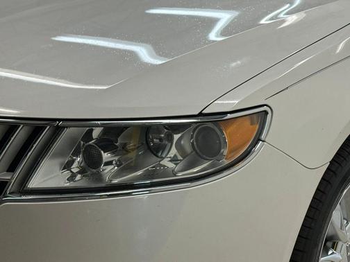2010 Lincoln MKZ Base