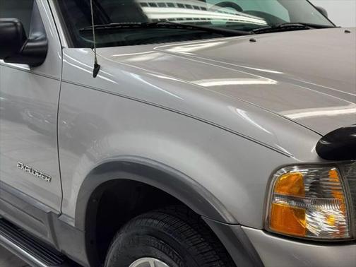 2004 Ford Explorer XLT Sport