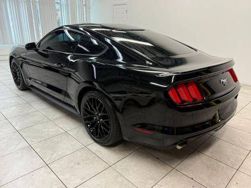 2016 Ford Mustang EcoBoost
