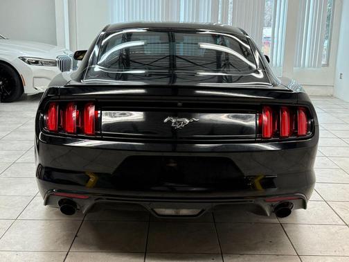 2016 Ford Mustang EcoBoost