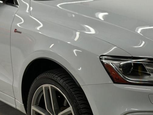 White 2016 Audi SQ5 3.0T Premium Plus