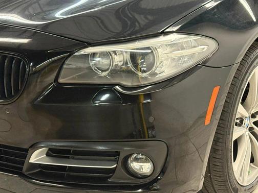 2016 BMW 528 528i Sedan 4D