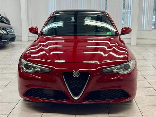 2018 Alfa Romeo Giulia Base