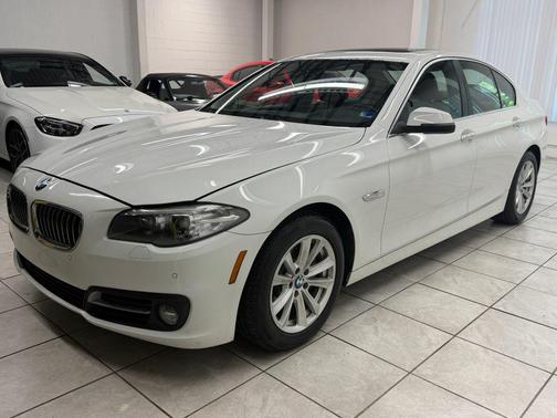 White 2015 BMW 528 528i Sedan 4D