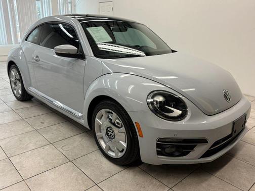 2018 Volkswagen Beetle 2.0T SE