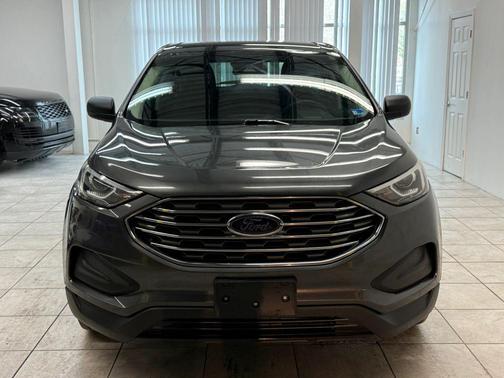 2020 Ford Edge SE