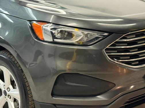 2020 Ford Edge SE