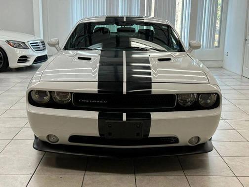 2014 Dodge Challenger SRT8