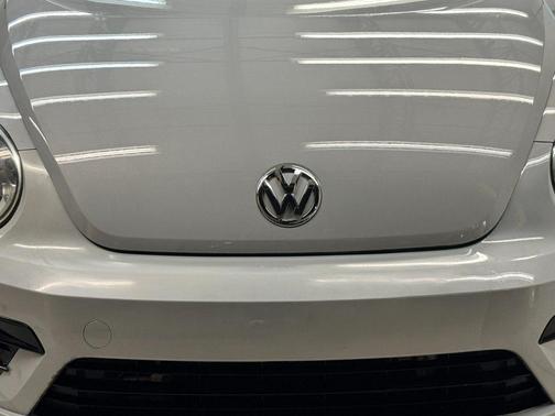 2018 Volkswagen Beetle 2.0T Coast