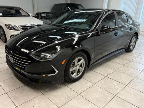 2022 Hyundai SONATA SE