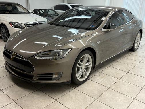 2015 Tesla Model S 70D