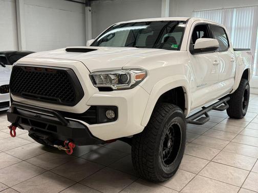 2016 Toyota Tacoma TRD Sport