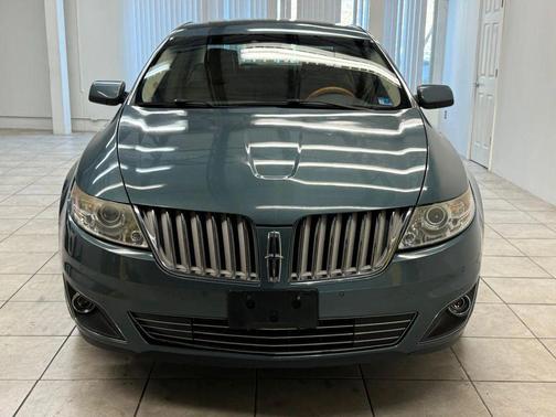 2010 Lincoln MKS Base