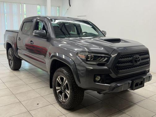 Magnetic Gray Metallic 2017 Toyota Tacoma TRD Sport