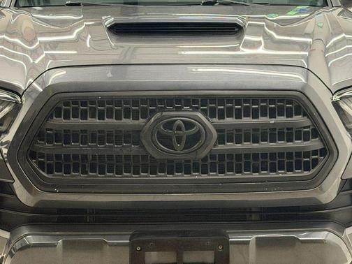 Magnetic Gray Metallic 2017 Toyota Tacoma TRD Sport