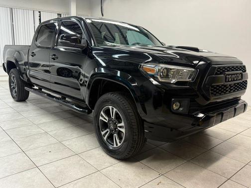 2017 Toyota Tacoma TRD Sport