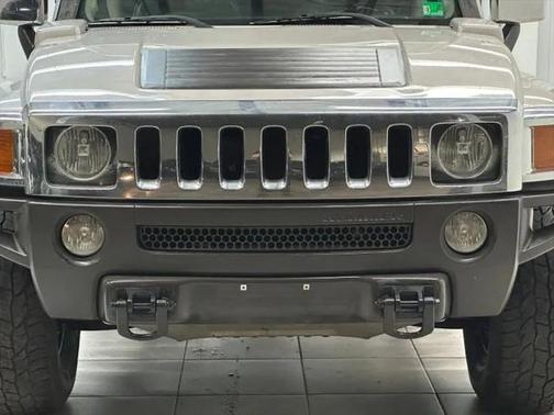 2006 Hummer H3 Base