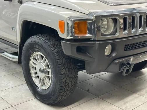 2006 Hummer H3 Base