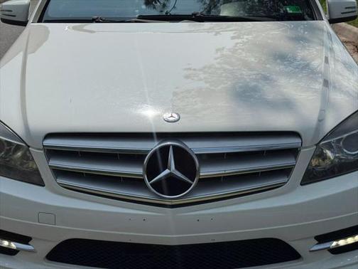 2011 Mercedes-Benz C-Class C 300 4MATIC Luxury
