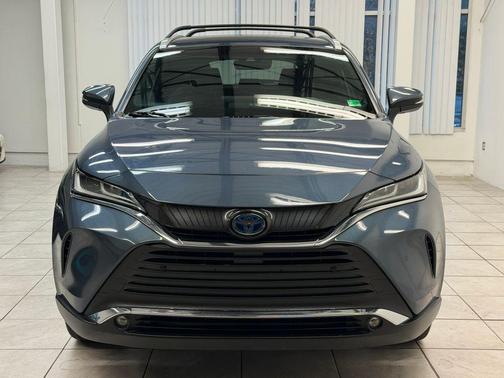 2023 Toyota Venza XLE