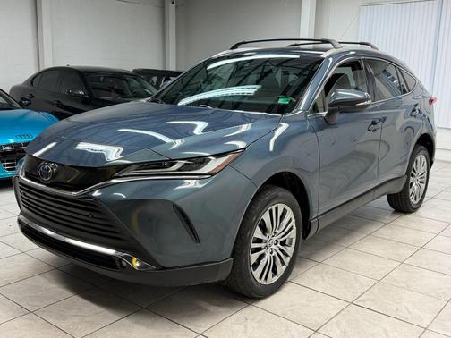 2023 Toyota Venza XLE