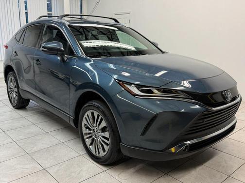 2023 Toyota Venza XLE