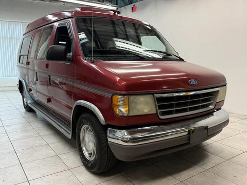 1996 Ford E150 Base