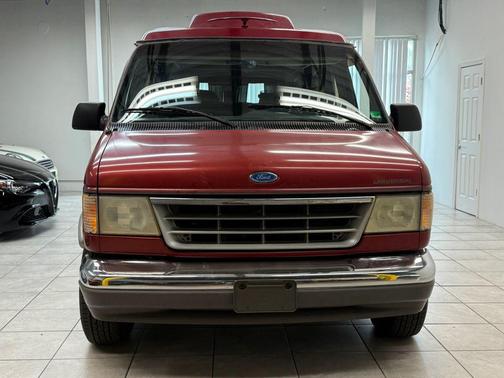 1996 Ford E150 Base