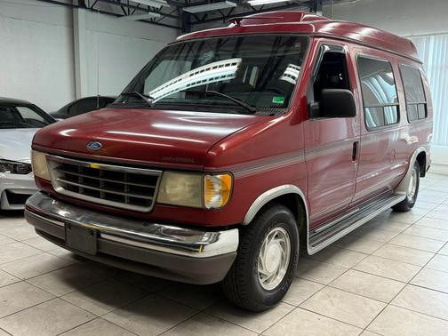 1996 Ford E150 Base