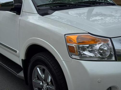 2014 Nissan Armada Platinum