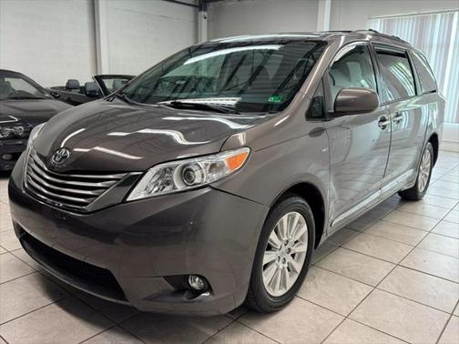 2016 Toyota Sienna XLE Premium