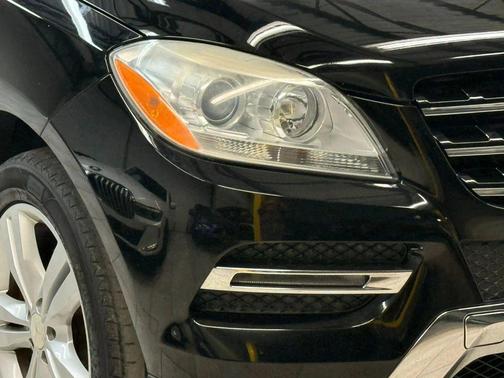Black 2013 Mercedes-Benz M-Class ML 350 Sport Utility 4D