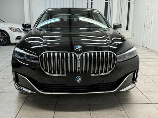 2020 BMW 750 i xDrive