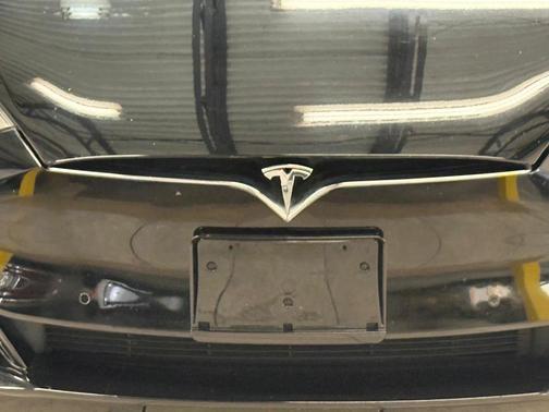 2018 Tesla Model S 75D