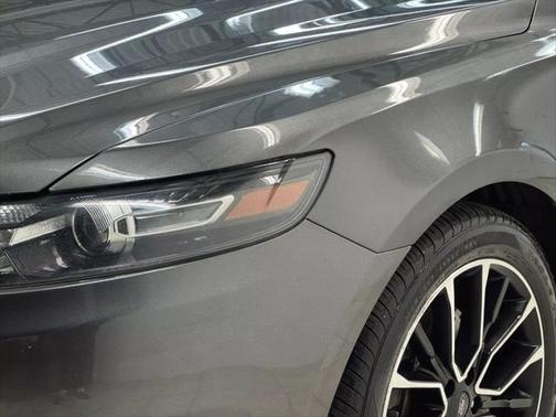 2018 Ford Taurus SHO