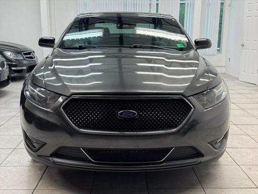2018 Ford Taurus SHO