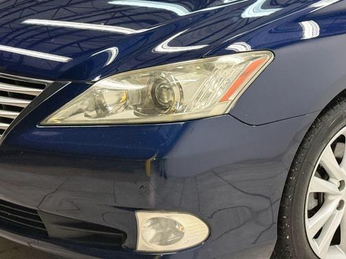 2011 Lexus ES 350 Base