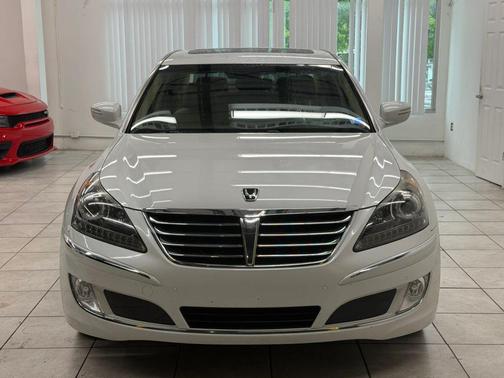 White Satin Pearl 2012 Hyundai Equus Signature