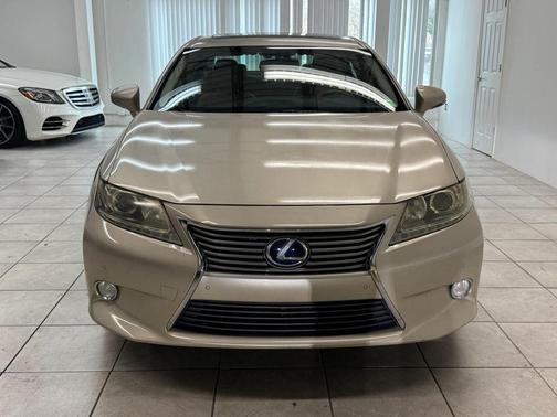 2013 Lexus ES 300h Base