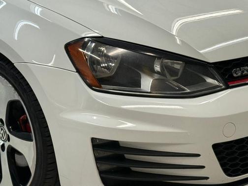 2015 Volkswagen Golf GTI 2.0T S 4-Door