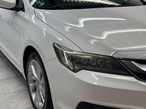 2016 Acura ILX Technology Plus Package