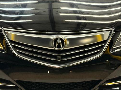 2017 Acura RLX Advance Package