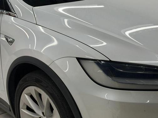 Pearl White Multi-Coat 2020 Tesla Model X Long Range Sport Utility 4D