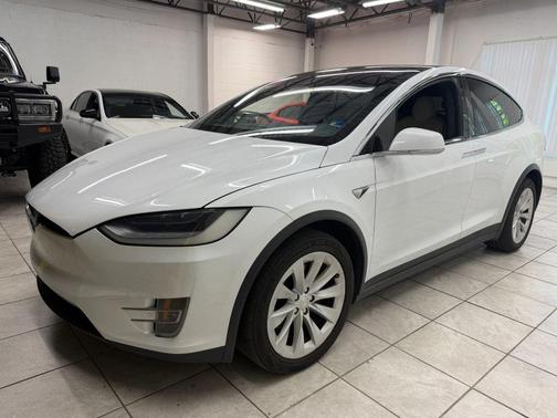 Pearl White Multi-Coat 2020 Tesla Model X Long Range Sport Utility 4D
