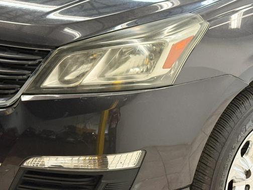 Tungsten Metallic 2015 Chevrolet Traverse LS